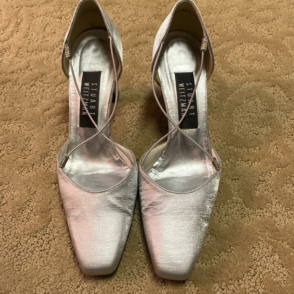 Stuart Weitzman heels silver with reign stones on elastic strap.